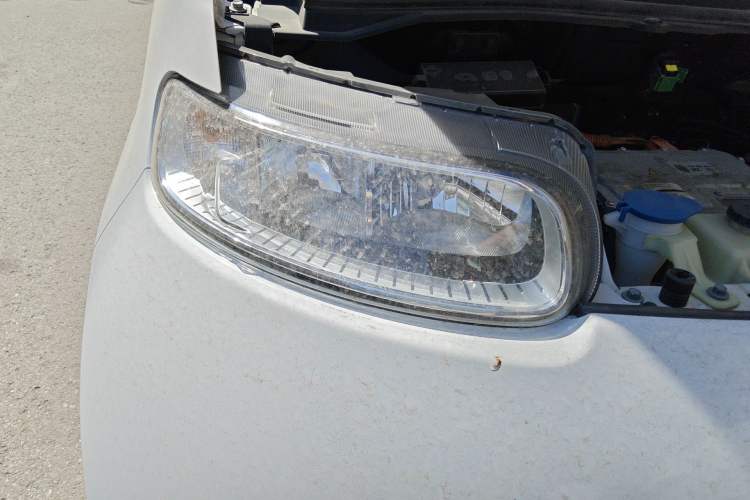 Used ORA White Cat 2020 305 km Luxury Version Right Front Headlight