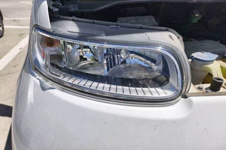 Used ORA White Cat 2020 305 km Luxury Version Right Front Headlight