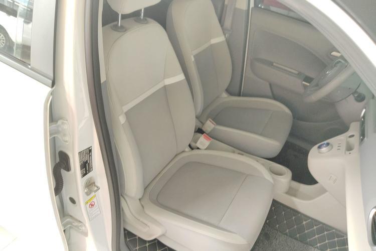 Used ORA White Cat 2020 360 km Luxury Version Right Front Seat