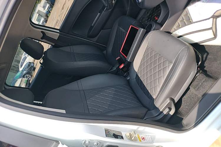 Used ORA White Cat 2020 401 km Long-Range Version Right Front Seat