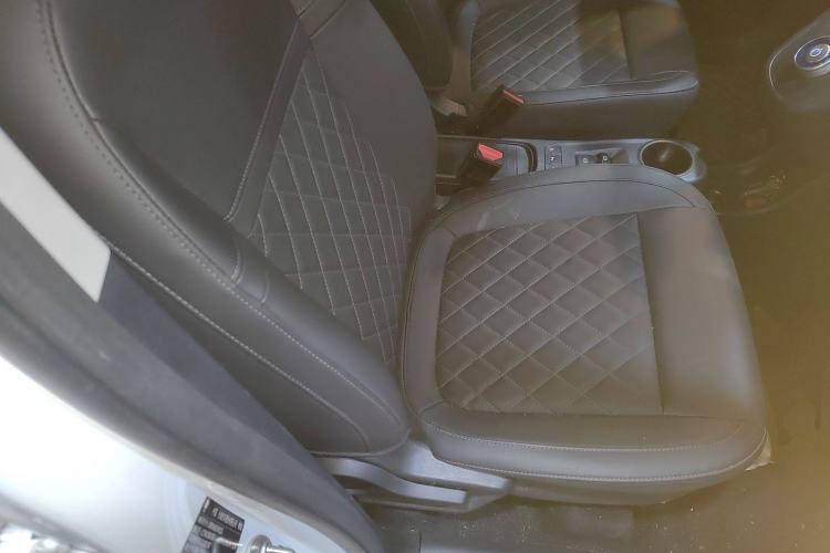 Used ORA White Cat 2020 401 km Flagship Version Right Front Seat