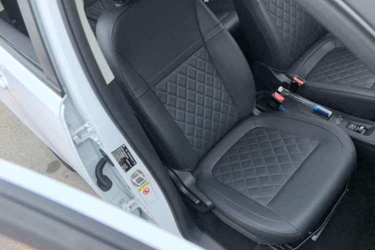 Used ORA White Cat 2020 401 km Flagship Version Right Front Seat