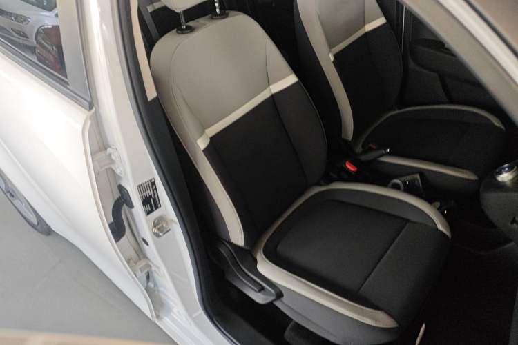 Used ORA White Cat 2020 360km Standard Version Right Front Seat