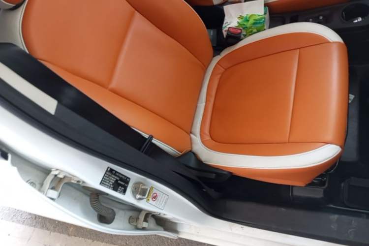 Used ORA White Cat 2020 360 km Luxury Version Right Front Seat