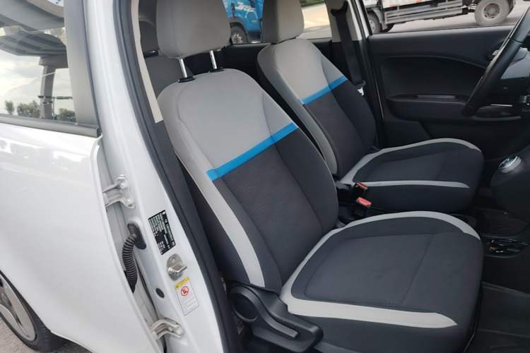 Used ORA White Cat 2020 360 km Luxury Version Right Front Seat