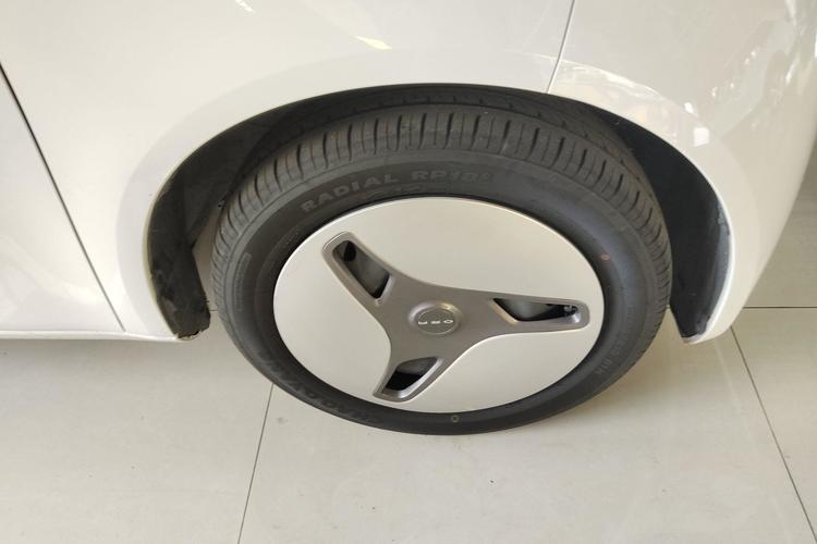 Used ORA White Cat 2020 360 km Luxury Version Right Front Wheel Hub