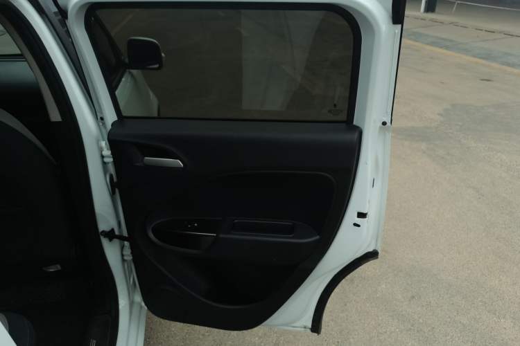 Used ORA White Cat 2020 305 km Luxury Version Right Rear Door Interior