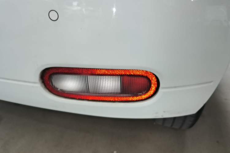 Used ORA White Cat 2020 305 km Luxury Version Right Rear Taillight