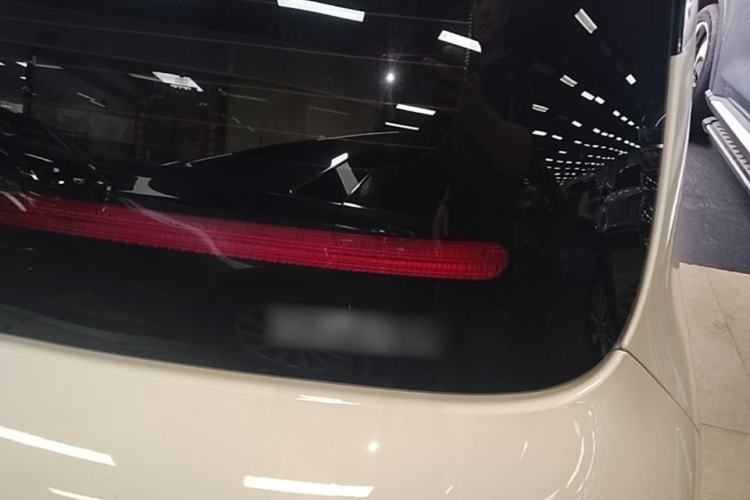 Used ORA White Cat 2020 305 km Luxury Version Right Rear Taillight