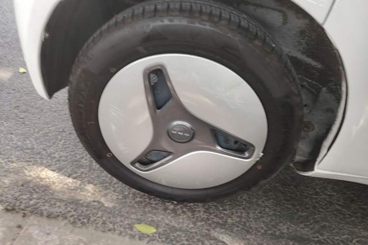 Used ORA White Cat 2020 360km Standard Version Right Rear Wheel Hub