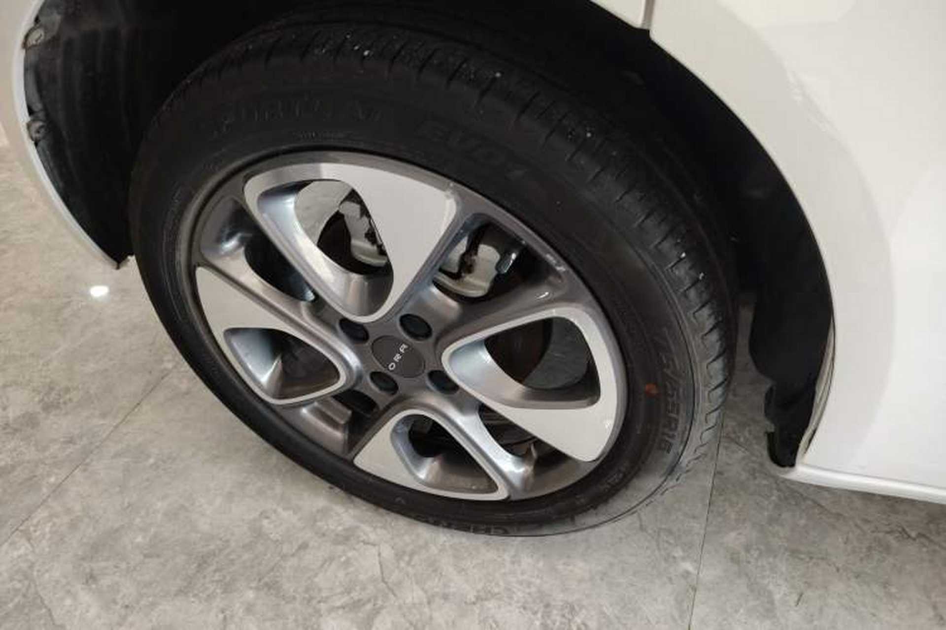 Used ORA White Cat 2020 305 km Luxury Version Right Rear Wheel Hub