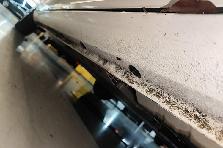Used ORA White Cat 2020 360 km Luxury Version Right Side Sill
