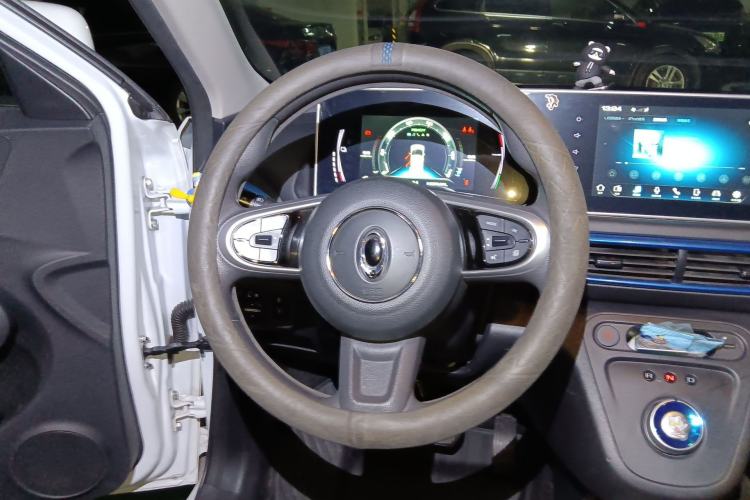 Used ORA White Cat 2020 305 km Luxury Version Steering Wheel
