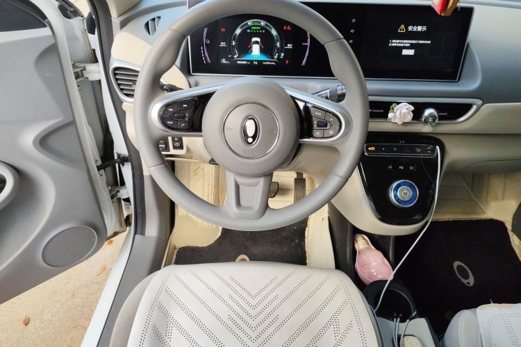 Used ORA White Cat 2020 305 km Luxury Version Steering Wheel