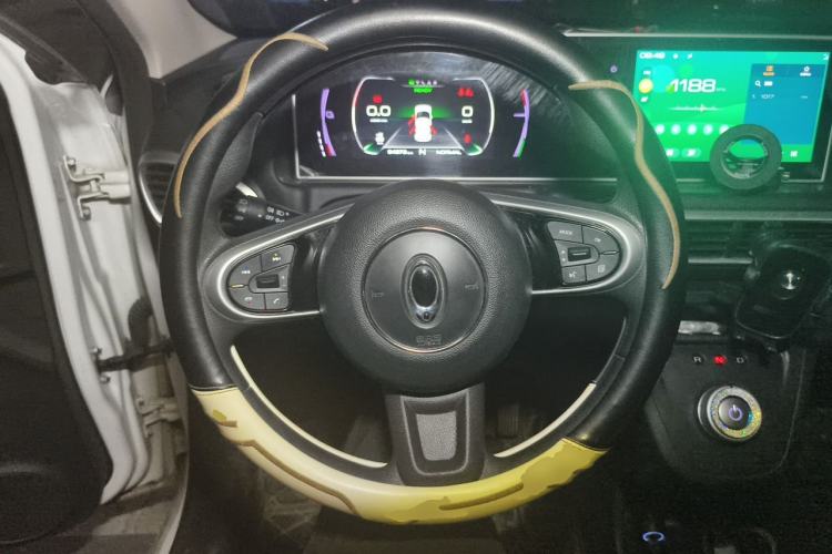 Used ORA White Cat 2020 360 km Luxury Version Steering Wheel