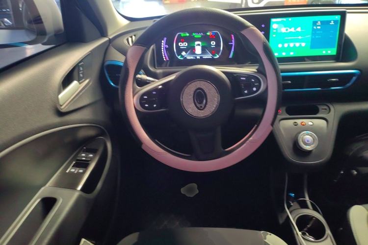 Used ORA White Cat 2020 305 km Luxury Version Steering Wheel