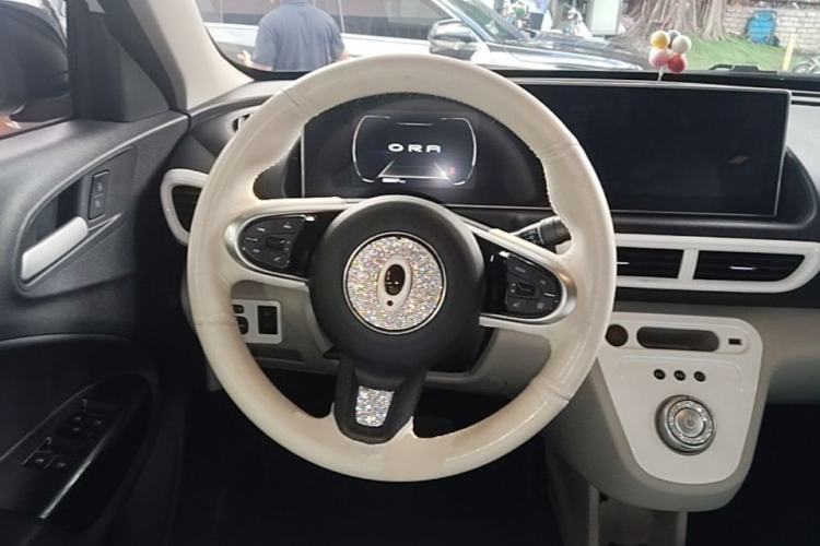 Used ORA White Cat 2020 305 km Luxury Version Steering Wheel