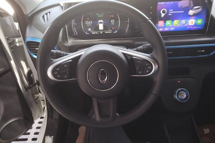 Used ORA White Cat 2020 305 km Luxury Version Steering Wheel