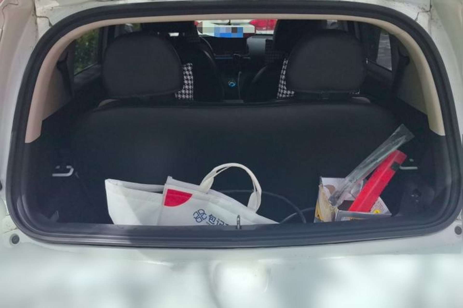Used ORA White Cat 2020 305 km Luxury Version Trunk