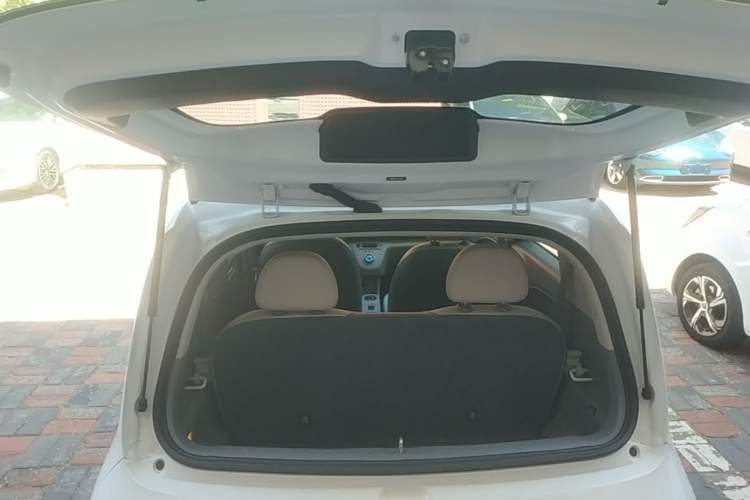 Used ORA White Cat 2020 401 km Flagship Version Trunk