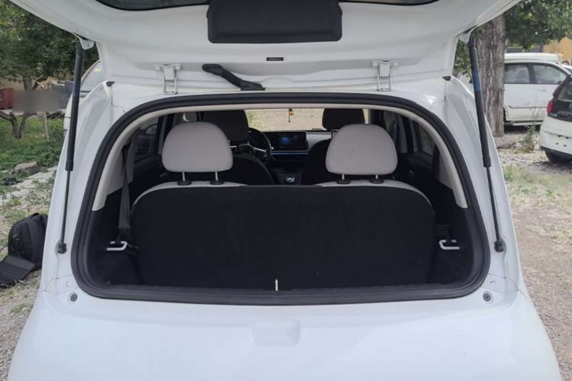 Used ORA White Cat 2020 305 km Luxury Version Trunk