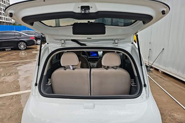 Used ORA White Cat 2020 305 km Luxury Version Trunk