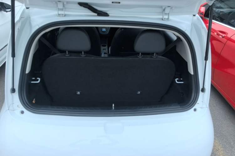 Used ORA White Cat 2020 401 km Flagship Version Trunk