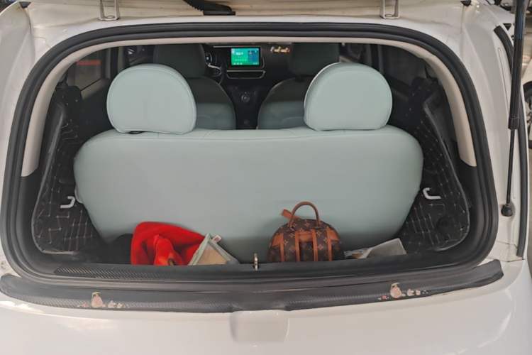 Used ORA White Cat 2020 305 km Luxury Version Trunk