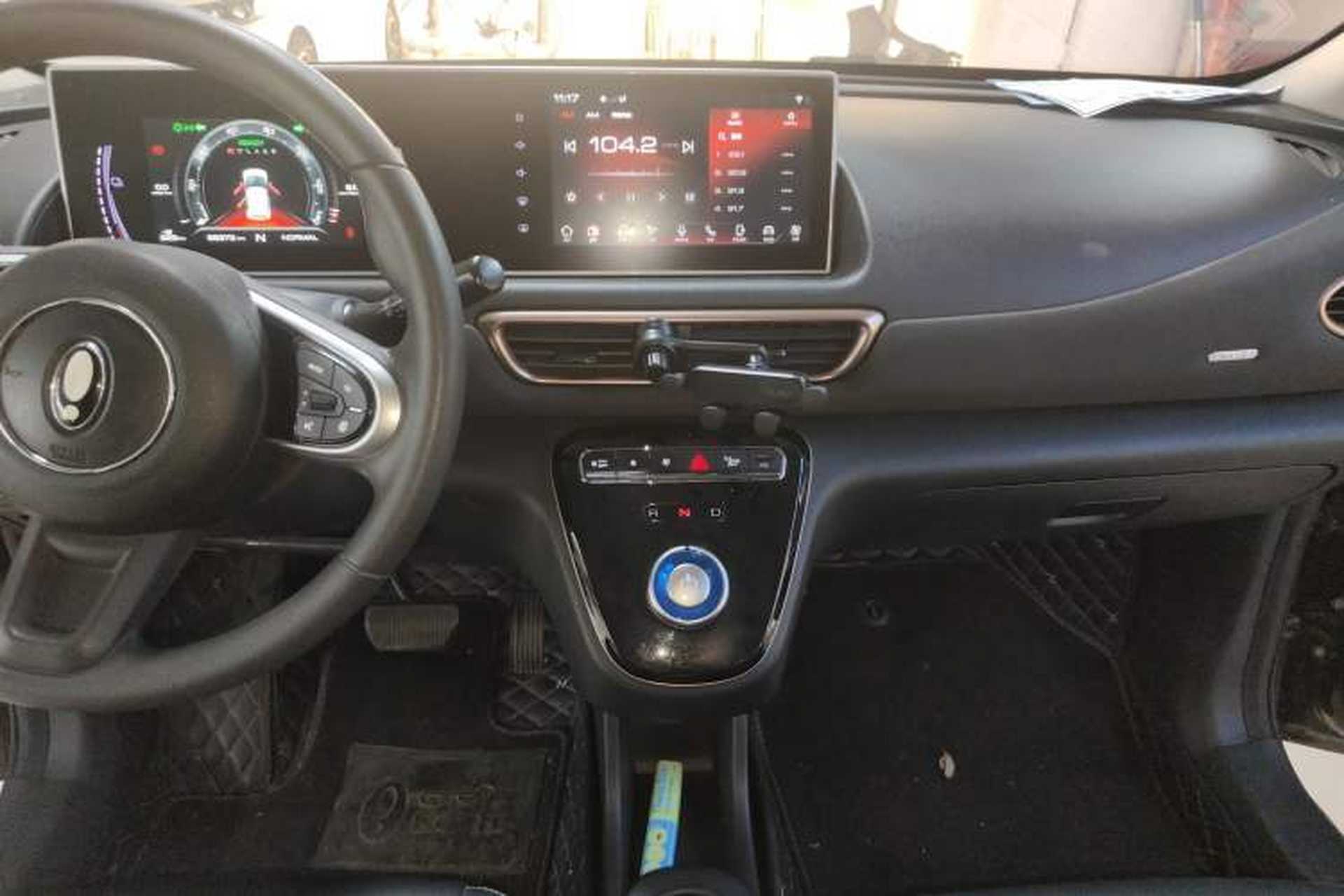 Used ORA White Cat 2022 Xiaoyue Mao Edition 360 km Luxury Model Lithium NMC Audio And AC Panel