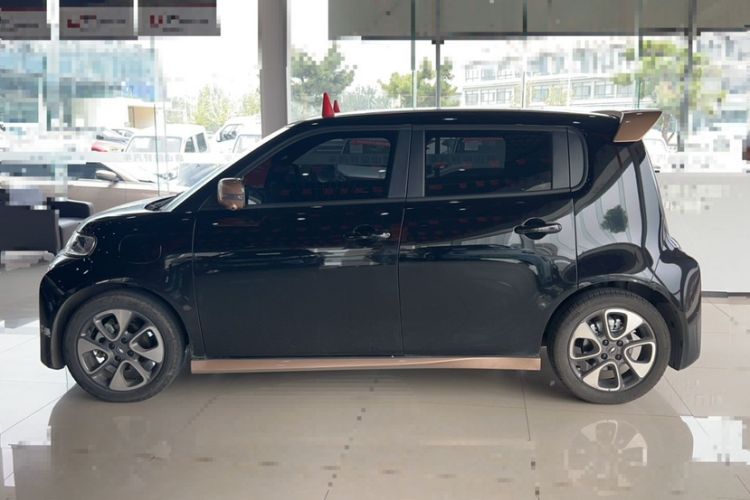 Used ORA White Cat 2022 Xiaoyue Mao Edition 401 km Flagship Model Lithium Ternary Exterior 3