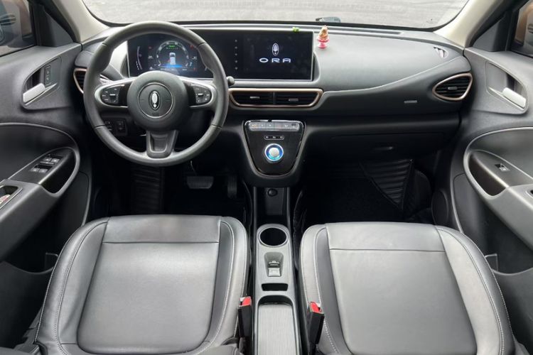 Used ORA White Cat 2022 Xiaoyue Mao Edition 360 km Luxury Model Lithium NMC Exterior 3