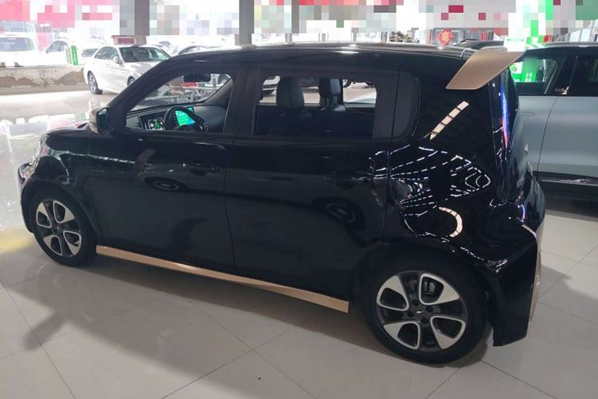 Used ORA White Cat 2022 Xiaoyue Mao Edition 360 km Luxury Model Lithium NMC Exterior 3