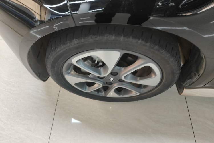 Used ORA White Cat 2022 Xiaoyue Mao Edition 360 km Luxury Model Lithium NMC Exterior 4
