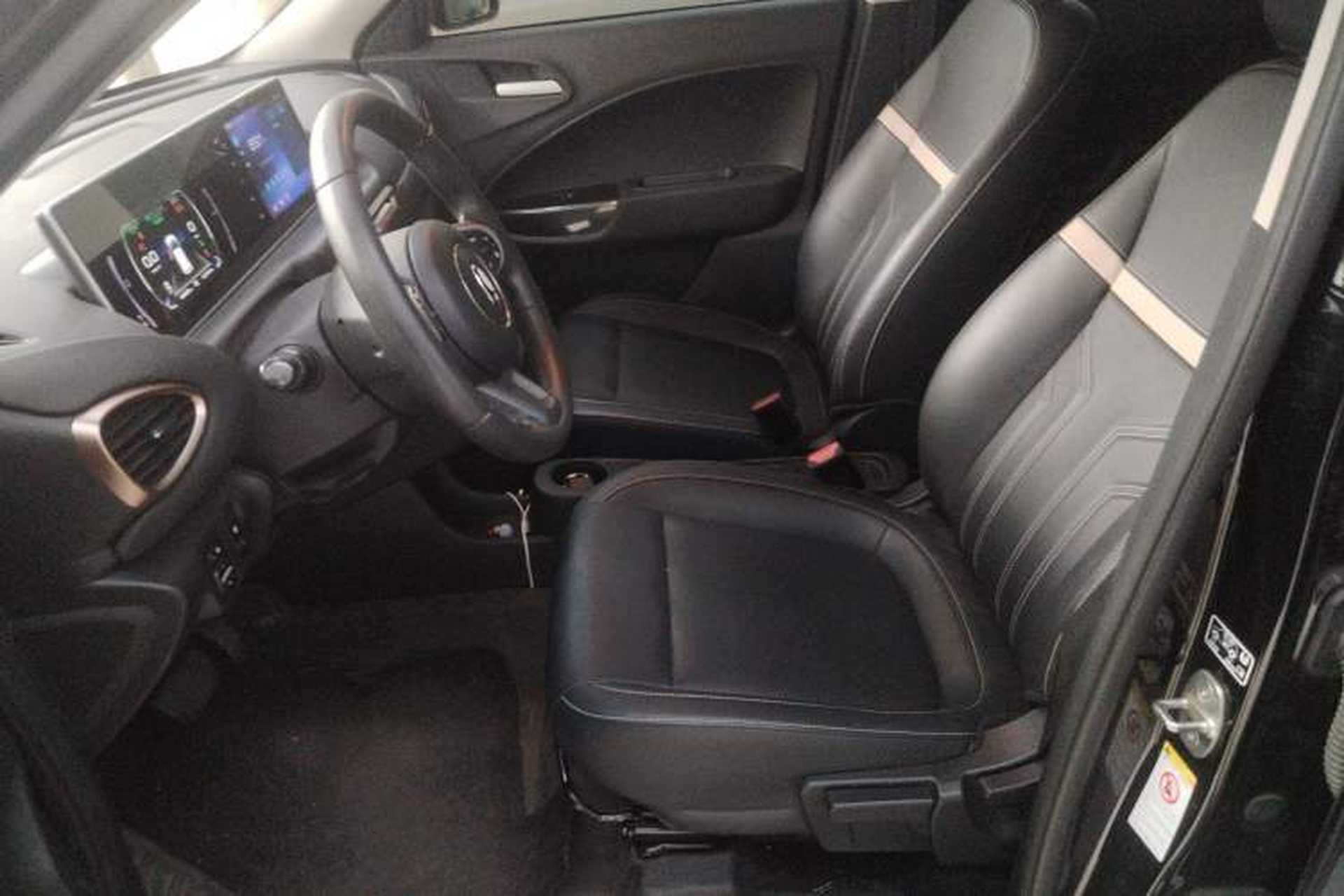 Used ORA White Cat 2022 Xiaoyue Mao Edition 401 km Flagship Model Lithium Ternary Left Front Seat