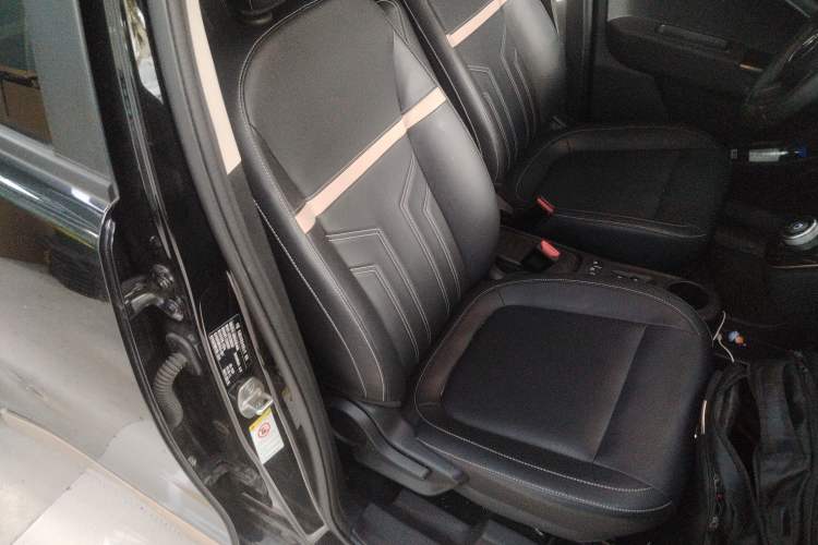 Used ORA White Cat 2022 Xiaoyue Mao Edition 401 km Flagship Model Lithium Ternary Right Front Seat