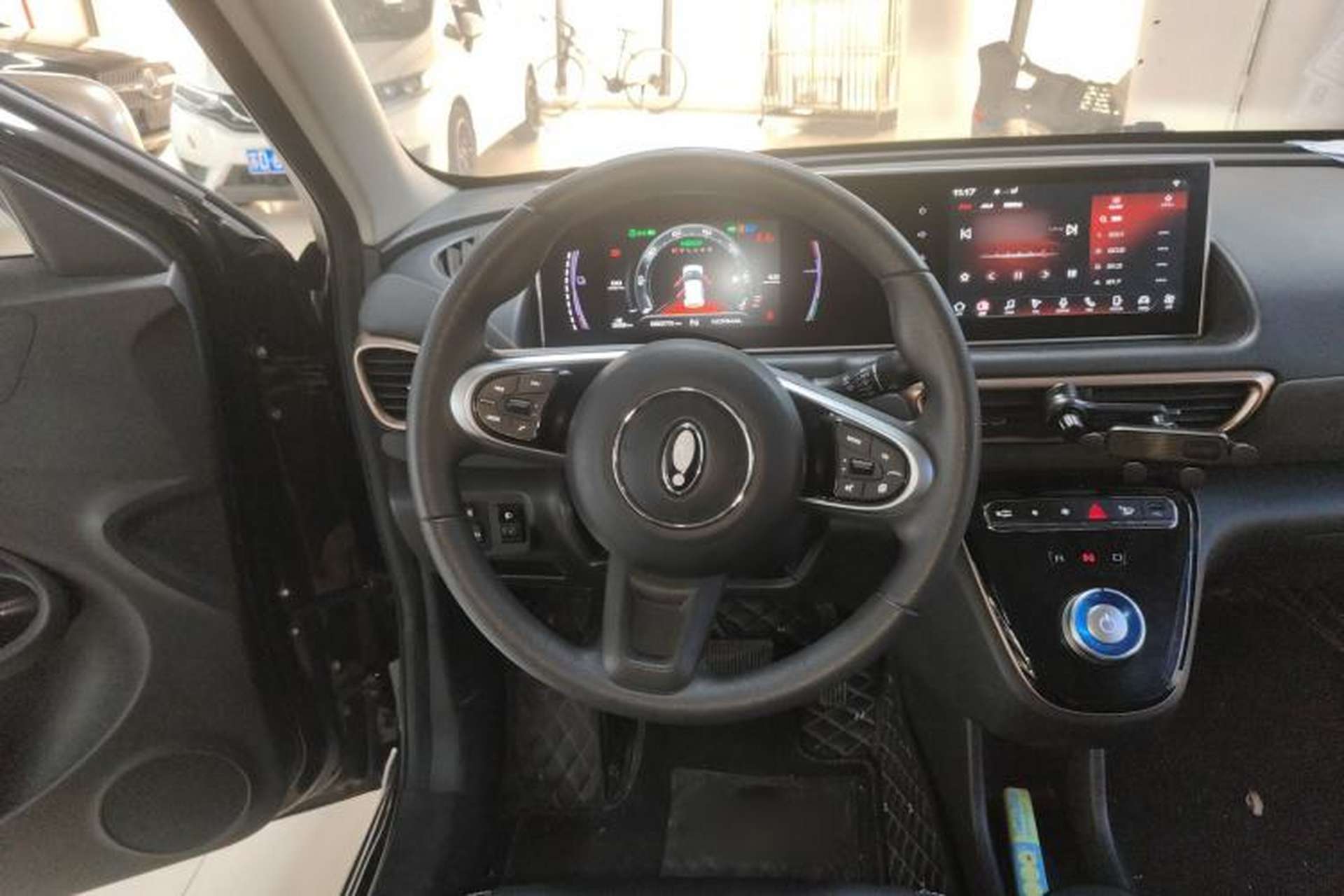 Used ORA White Cat 2022 Xiaoyue Mao Edition 360 km Luxury Model Lithium NMC Steering Wheel
