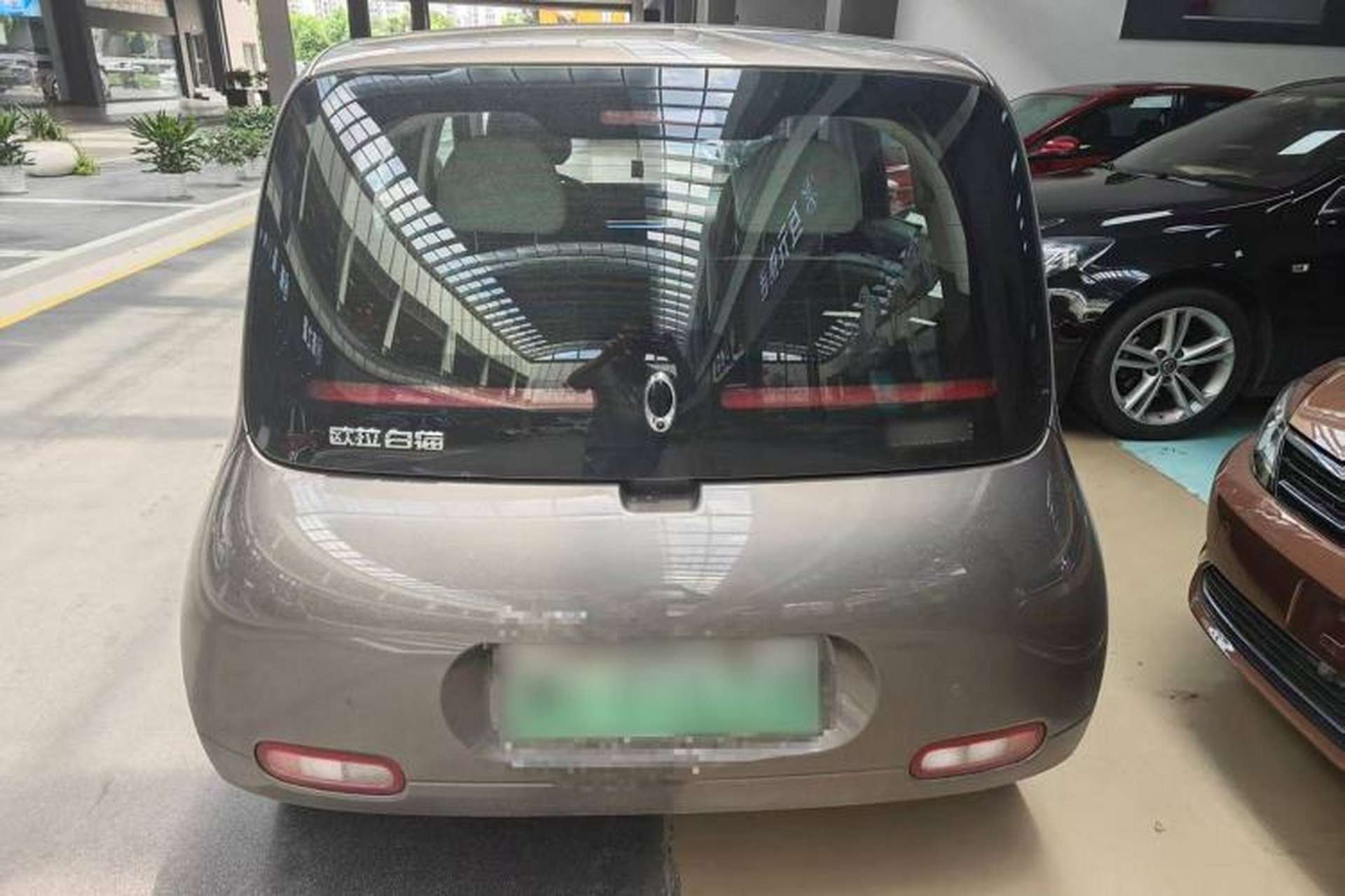 Used ORA White Cat 2022 Upgraded Model 305km Range Luxury Version Lithium-Ion Battery Exterior 4