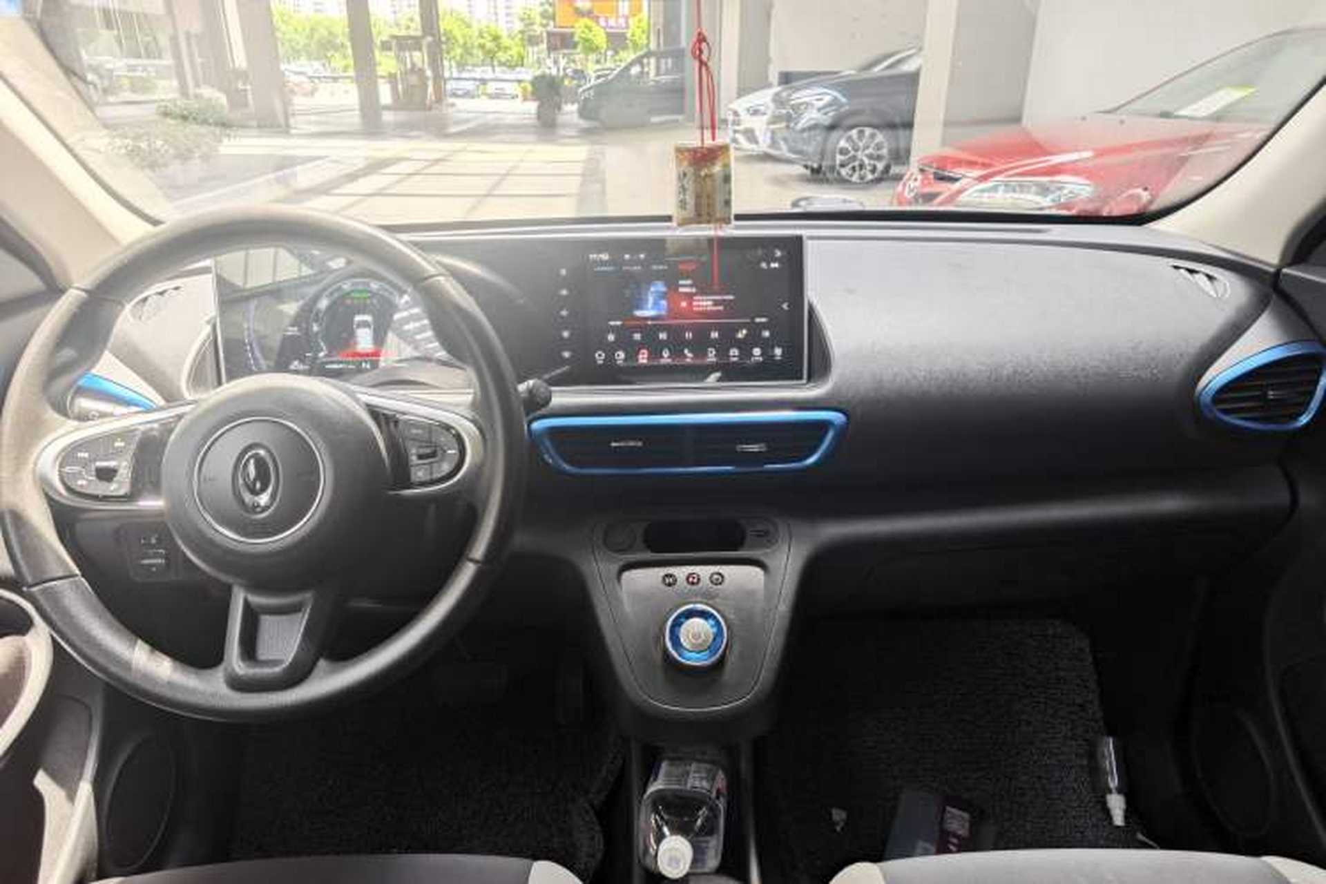 Used ORA White Cat 2022 Upgraded Model 305km Range Luxury Version Lithium-Ion Battery Interior 1