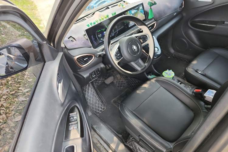 Used ORA White Cat 2022 Xiaoyue Mao Edition 401 km Flagship Model Lithium Ternary Driver Seat