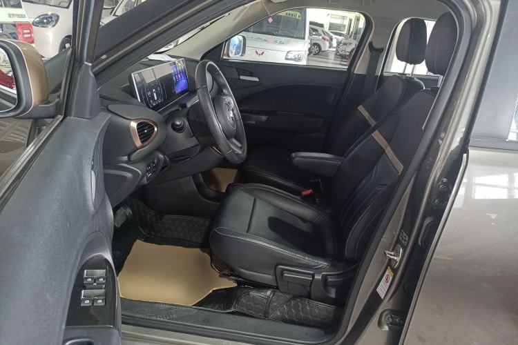Used ORA White Cat 2022 Xiaoyue Mao Edition 360 km Luxury Model Lithium NMC Driver Seat