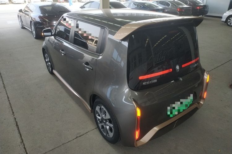Used ORA White Cat 2022 Xiaoyue Mao Edition 401 km Flagship Model Lithium Ternary Exterior 2