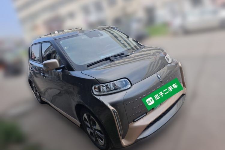 Used ORA White Cat 2022 Xiaoyue Mao Edition 401 km Flagship Model Lithium Ternary Front Right 45 Deg