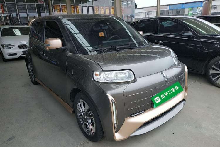 Used ORA White Cat 2022 Xiaoyue Mao Edition 401 km Flagship Model Lithium Ternary Front Right 45 Deg