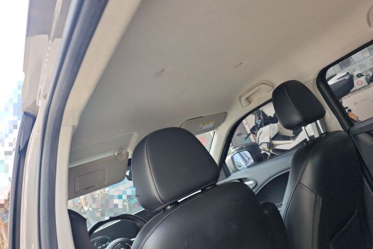 Used ORA White Cat 2022 Xiaoyue Mao Edition 401 km Flagship Model Lithium Ternary Headliner