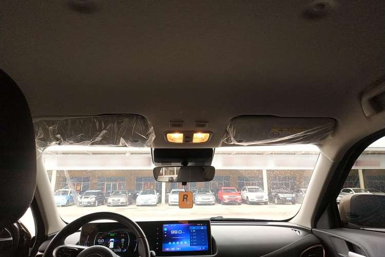 Used ORA White Cat 2022 Xiaoyue Mao Edition 401 km Flagship Model Lithium Ternary Headliner