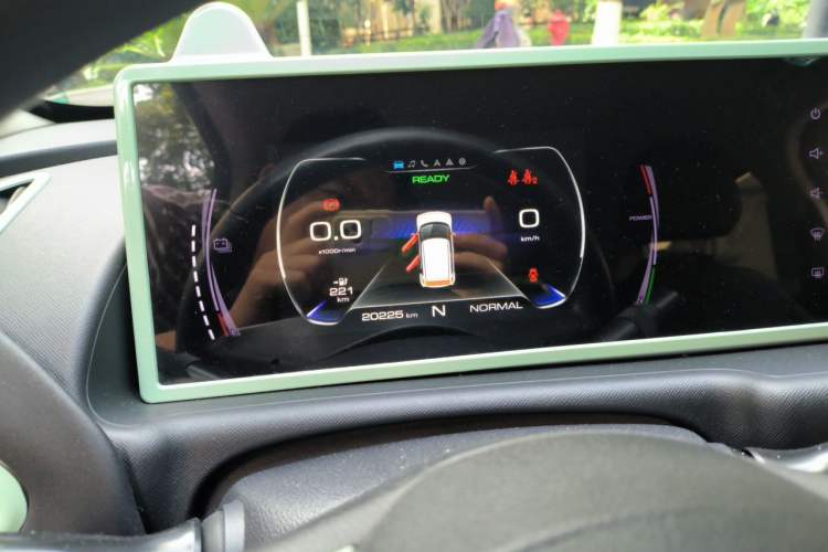 Used ORA White Cat 2022 Xiaoyue Mao Edition 360 km Luxury Model Lithium NMC Instrument Cluster