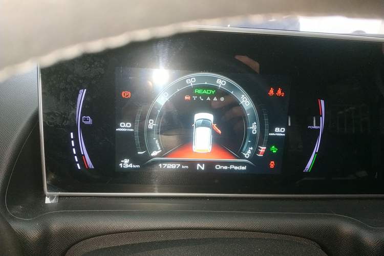 Used ORA White Cat 2022 Xiaoyue Mao Edition 401 km Flagship Model Lithium Ternary Instrument Cluster