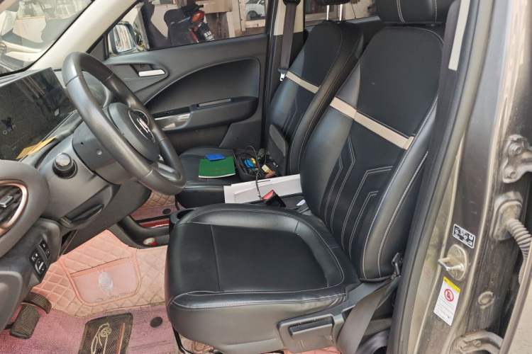 Used ORA White Cat 2022 Xiaoyue Mao Edition 401 km Flagship Model Lithium Ternary Left Front Seat