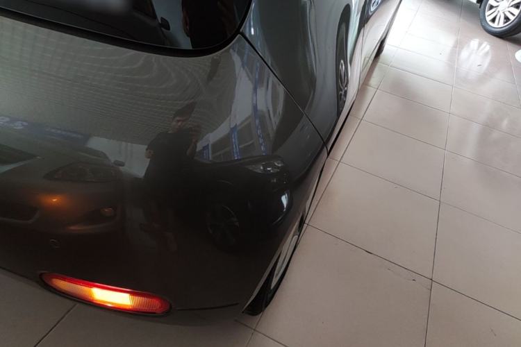 Used ORA White Cat 2022 Upgraded Model 305km Comfort Version Lithium-Ion Battery Right Rear Taillight