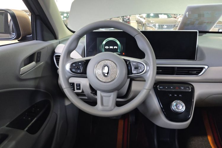 Used ORA White Cat 2022 Xiaoyue Mao Edition 360 km Luxury Model Lithium NMC Steering Wheel